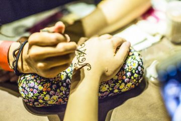 「KIRA BODY ART」の数日で消えるヘナタトゥー。細かい！！