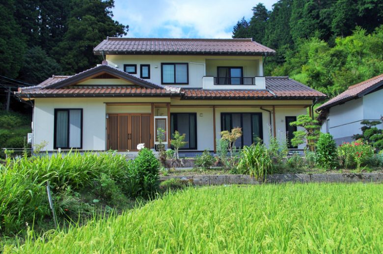 今回の宿、「野花の咲く宿　若林」