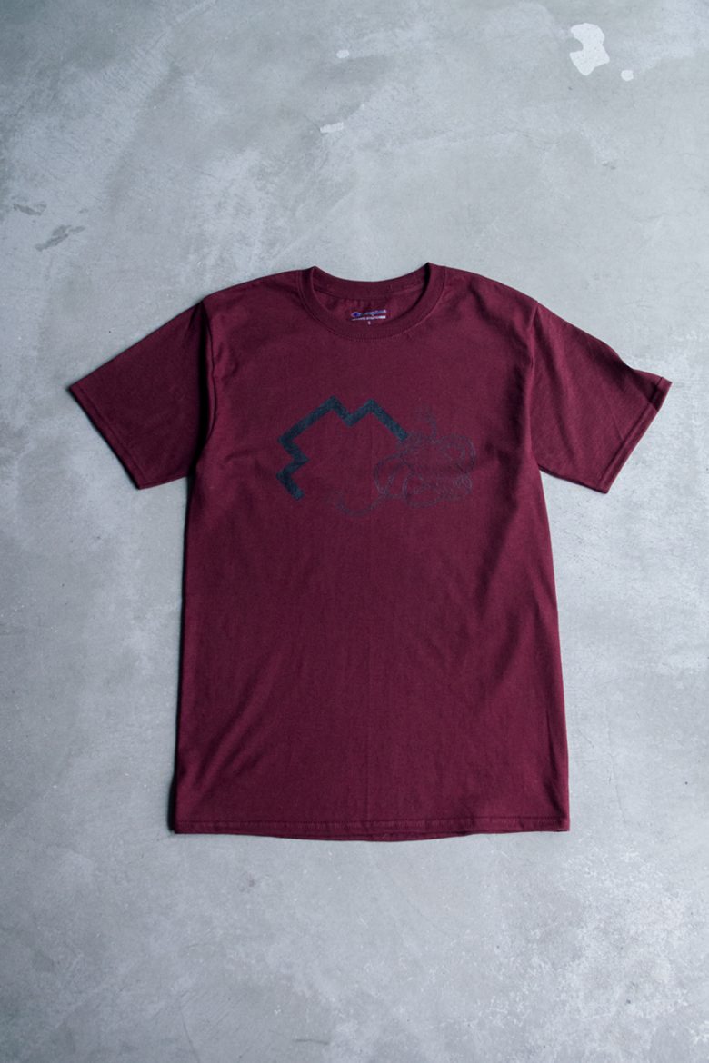 鍵善良房 T-shirts MAROON x BLACK S/M/L/XL ¥6,880+Tax ※6月中旬発売予定