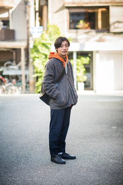 木阪誠大さん（27） 販売員<br />
「寒くなりました。服を買いましょう」