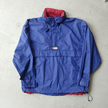 90's CHAPS Nylon Pullover NVY<br />
¥8,580 <br />
