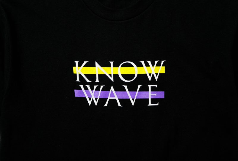 CIAOPANICカラーをまとった「KNOW WAVE 」の別注Tシャツが発売中！