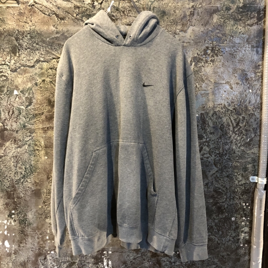 NIKEフーディー ￥4300